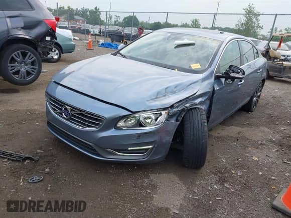 2017 Volvo S60 Inscription with VIN LYV402TK2HB140723, listed as a IAAI auction lot 42406735 with 100,162 mi miles and . Bid and sale history available at DreamBid. Image 17.
