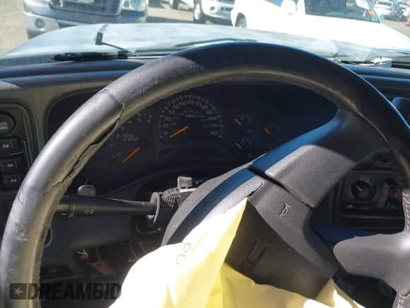 2003 GMC Sierra 1500 SLE с VIN 1GTEK19T33E239228, выставлен на аукционе IAAI как лот 41419065 с пробегом Не указан миль и . История ставок и продаж доступна на DreamBid. Изображение 7.