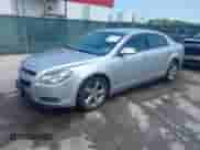2010 Chevrolet Malibu z VIN 1G1ZF5EZXAF133043, wystawiony jako IAAI lot #42680239 z przebiegiem 125 964 mil mil oraz . Historia ofert i sprzedaży dostępna na DreamBid. Obrazek 17.
