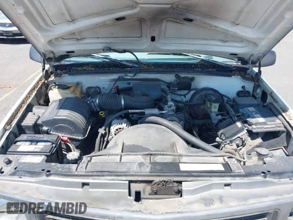 1997 GMC Sierra 1500 with VIN 1GTEK14W6VZ549578, listed as a IAAI auction lot 42415651 with 203,458 mi miles and . Bid and sale history available at DreamBid. Image 10.