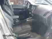 2021 Mitsubishi Outlander ES z VIN JA4ARUAU4MU001583, wystawiony jako IAAI lot #42577136 z przebiegiem 15 493 mil mil oraz . Historia ofert i sprzedaży dostępna na DreamBid. Obrazek 5.