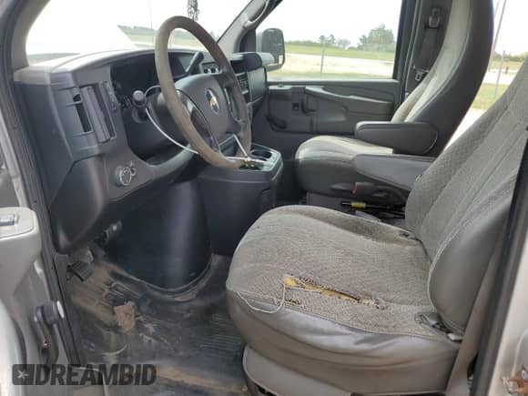 2011 Chevrolet Express Cargo с VIN 1GCSHAF45B1133867, выставлен на аукционе Copart как лот 58553265 с пробегом 173 002 миль миль и Чистый • Clean title. История ставок и продаж доступна на DreamBid. Изображение 7.