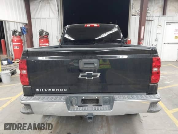 2018 Chevrolet Silverado 1500 Work Truck с VIN 1GCNCNEH5JZ380460, выставлен на аукционе IAAI как лот 43388249 с пробегом Не указан миль и . История ставок и продаж доступна на DreamBid. Изображение 16.