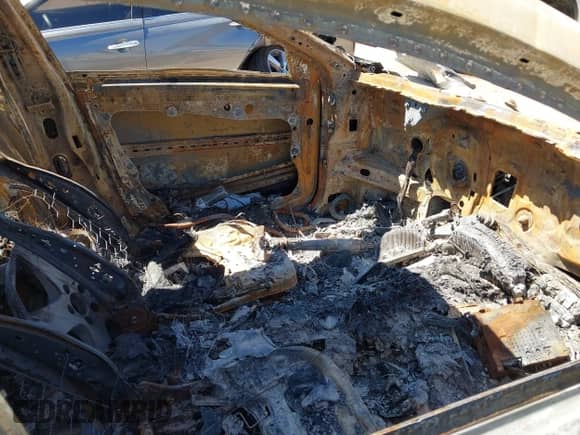 2015 Mercedes-Benz CLA 250 с VIN WDDSJ4EB4FN183363, выставлен на аукционе IAAI как лот 40091598 с пробегом Не указан миль и . История ставок и продаж доступна на DreamBid. Изображение 5.