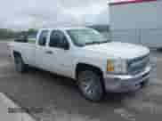 2013 Chevrolet Silverado 1500 Work Truck с VIN 1GCRKPE0XDZ221819, выставлен на аукционе IAAI как лот 43196403 с пробегом 98 851 миль миль и . История ставок и продаж доступна на DreamBid. Изображение 1.