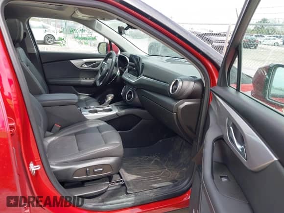 2023 Chevrolet Blazer LT с VIN 3GNKBJRSXPS147109, выставлен на аукционе IAAI как лот 42137595 с пробегом 16 533 миль миль и . История ставок и продаж доступна на DreamBid. Изображение 5.