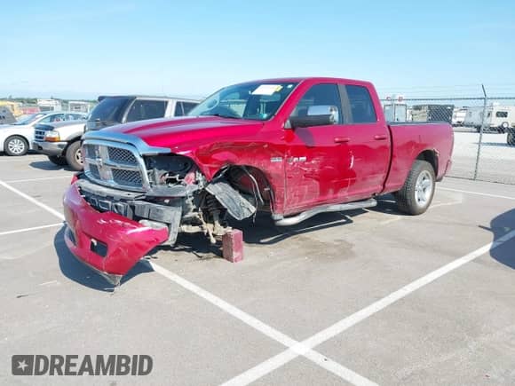 2009 Dodge 1500 SLT z VIN 1D3HV18T59S724011, wystawiony jako IAAI lot #42747656 z przebiegiem 154 039 mil mil oraz . Historia ofert i sprzedaży dostępna na DreamBid. Obrazek 19.