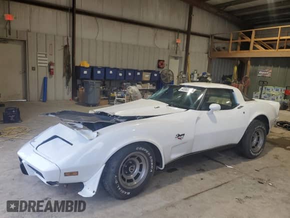 1979 Chevrolet Corvette с VIN 1Z8789S406567, выставлен на аукционе Copart как лот 43365335 с пробегом 90 615 миль миль и Списание • Salvage title. История ставок и продаж доступна на DreamBid. Изображение 1.