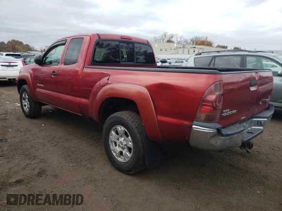 2006 Toyota Tacoma with VIN 5TEUX42N66Z303001, listed as a Copart auction lot 90533285 with 199,426 mi miles and Clean title. Bid and sale history available at DreamBid. Image 2.