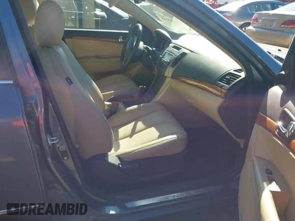 2009 Hyundai Sonata Limited with VIN 5NPEU46F69H497262, listed as a IAAI auction lot 43482018 with 215,550 mi miles and . Bid and sale history available at DreamBid. Image 5.