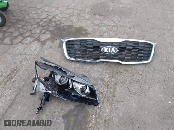 2019 Kia Sorento S z VIN 5XYPGDA57KG499100, wystawiony jako IAAI lot #42498893 z przebiegiem 69 311 mil mil oraz . Historia ofert i sprzedaży dostępna na DreamBid. Obrazek 12.