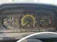 1989 Mercedes-Benz 300 E with VIN WDBEA30D7KA942808, listed as a Copart auction lot 59315945 with 121,727 mi miles and Clean title. Bid and sale history available at DreamBid. Image 9.