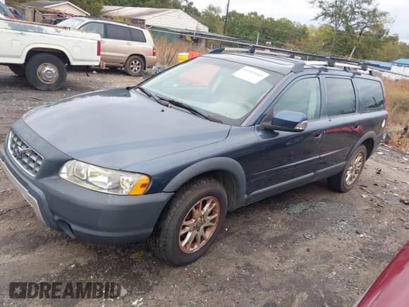 2007 Volvo XC70 z VIN YV4SZ592871269879, wystawiony jako IAAI lot #43542663 z przebiegiem 186 732 mil mil oraz . Historia ofert i sprzedaży dostępna na DreamBid. Obrazek 2.