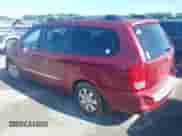 2008 Hyundai Entourage GLS z VIN KNDMC233586047592, wystawiony jako IAAI lot #42541386 z przebiegiem 305 770 mil mil oraz . Historia ofert i sprzedaży dostępna na DreamBid. Obrazek 3.
