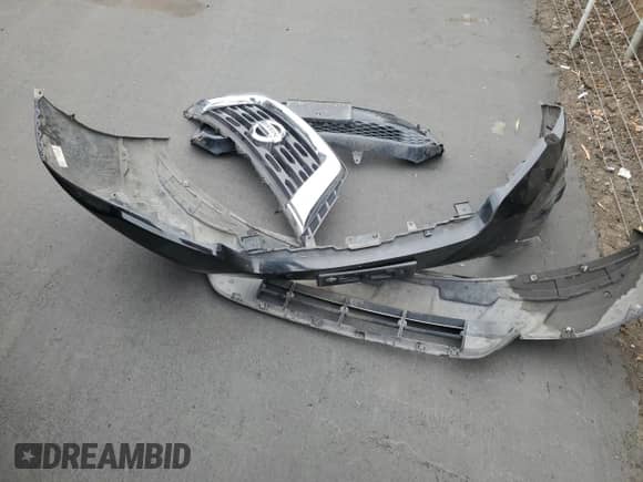 2018 Nissan Pathfinder SV with VIN 5N1DR2MN9JC662051, listed as a Copart auction lot 81949135 with 121,742 mi miles and Salvage title. Bid and sale history available at DreamBid. Image 13.