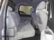 2007 Chevrolet Silverado 1500 1LT z VIN 3GCEK13307G545178, wystawiony jako IAAI lot #41364329 z przebiegiem 241 256 mil mil oraz . Historia ofert i sprzedaży dostępna na DreamBid. Obrazek 8.