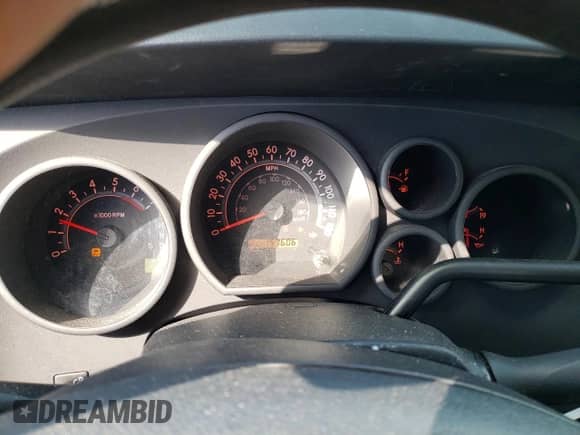 2012 Toyota Tundra с VIN 5TFRU5F17CX026275, выставлен на аукционе Copart как лот 86421535 с пробегом 157 606 миль миль и Списание • Salvage title. История ставок и продаж доступна на DreamBid. Изображение 9.