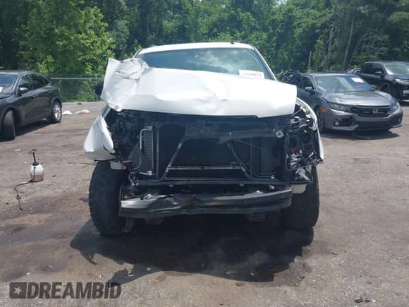 2007 Chevrolet Tahoe LS with VIN 1GNFC13C87J264964, listed as a IAAI auction lot 42640675 with Not provided miles and . Bid and sale history available at DreamBid. Image 12.