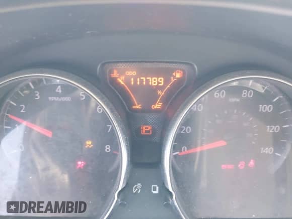 2014 Nissan Note SV z VIN 3N1CE2CP3EL397672, wystawiony jako IAAI lot #42772572 z przebiegiem 117 789 mil mil oraz . Historia ofert i sprzedaży dostępna na DreamBid. Obrazek 7.