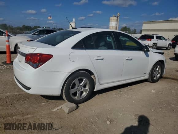 2014 Chevrolet Cruze 1LT z VIN 1G1PC5SB5E7480206, wystawiony jako Copart lot #82038845 z przebiegiem 92 700 mil mil oraz Szkoda całkowita • Salvage title. Historia ofert i sprzedaży dostępna na DreamBid. Obrazek 3.