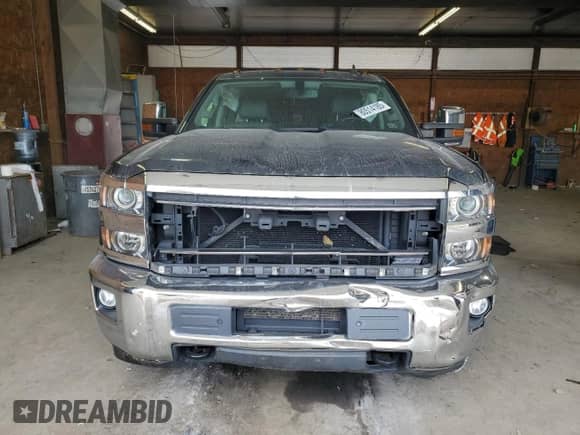 2018 Chevrolet Silverado 2500HD LTZ z VIN 1GC2KWEG1JZ119605, wystawiony jako Copart lot #80514185 z przebiegiem 90 951 mil mil oraz Szkoda całkowita • Salvage title. Historia ofert i sprzedaży dostępna na DreamBid. Obrazek 5.
