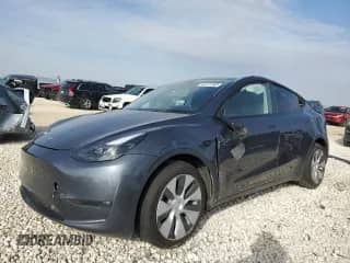 2023 Tesla Model Y with VIN 7SAYGDED9PF968369, listed as a Copart auction lot 44971365 with 22,556 mi miles and Salvage title. Bid and sale history available at DreamBid. Image 1.