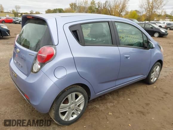 2014 Chevrolet Spark LS with VIN KL8CB6S92EC471460, listed as a IAAI auction lot 43513339 with 121,746 mi miles and . Bid and sale history available at DreamBid. Image 4.