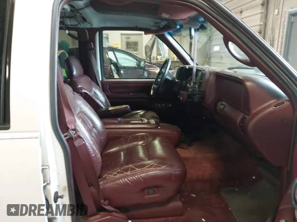 1997 Chevrolet Tahoe с VIN 1GNEK13R1VJ402795, выставлен на аукционе IAAI как лот 42306651 с пробегом 278 297 миль миль и . История ставок и продаж доступна на DreamBid. Изображение 5.