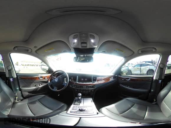 2016 Hyundai Equus Signature z VIN KMHGH4JH2GU102255, wystawiony jako IAAI lot #43273374 z przebiegiem 114 244 mil mil oraz . Historia ofert i sprzedaży dostępna na DreamBid. Obrazek 19.