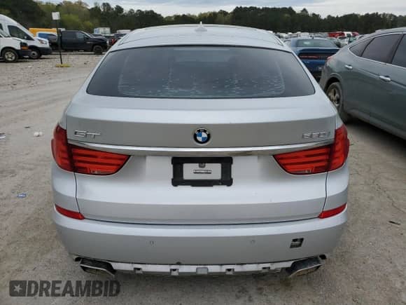 2011 BMW 5 Series 550i Gran Turismo с VIN WBASN4C53BC209837, выставлен на аукционе Copart как лот 50262075 с пробегом 115 904 миль миль и Списание • Salvage title. История ставок и продаж доступна на DreamBid. Изображение 6.