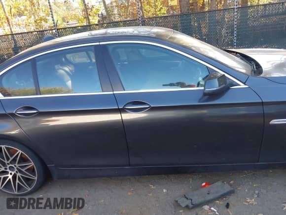 2014 BMW 5 Series 535i с VIN WBA5B1C51ED477675, выставлен на аукционе IAAI как лот 43528793 с пробегом 138 175 миль миль и . История ставок и продаж доступна на DreamBid. Изображение 13.