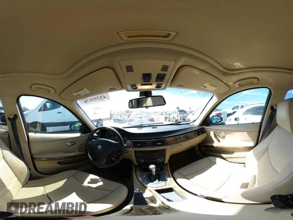 2007 BMW 3 Series 328i z VIN WBAVC53547FZ73971, wystawiony jako IAAI lot #43293178 z przebiegiem 137 616 mil mil oraz . Historia ofert i sprzedaży dostępna na DreamBid. Obrazek 17.