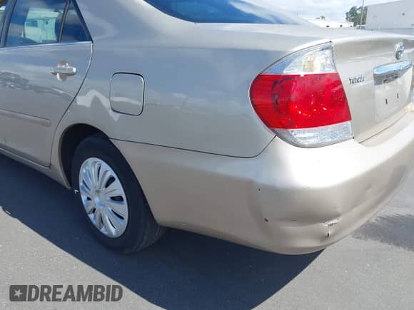 2006 Toyota Camry STD с VIN 4T1BE32KX6U145277, выставлен на аукционе IAAI как лот 43437072 с пробегом 139 024 миль миль и . История ставок и продаж доступна на DreamBid. Изображение 12.
