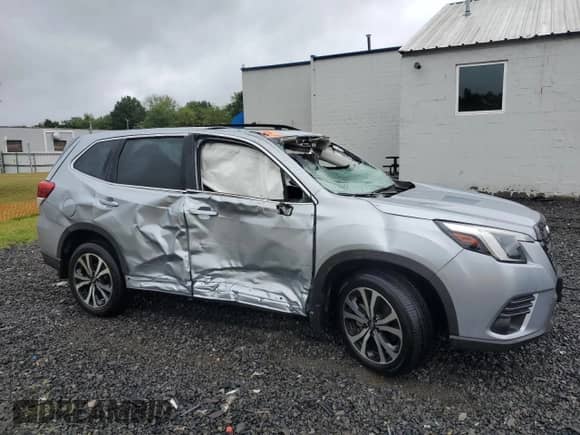 2024 Subaru Forester Limited z VIN JF2SKALC9RH420662, wystawiony jako Copart lot #69491445 z przebiegiem 7 533 mil mil oraz Szkoda całkowita • Salvage title. Historia ofert i sprzedaży dostępna na DreamBid. Obrazek 4.