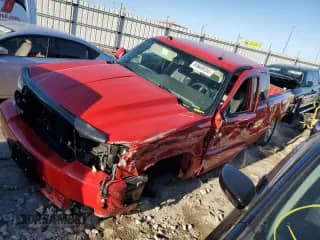 2004 Chevrolet Silverado SS с VIN 2GCEK19N941283609, выставлен на аукционе Copart как лот 83669554 с пробегом 132 832 миль миль и Списание • Salvage title. История ставок и продаж доступна на DreamBid. Изображение 1.