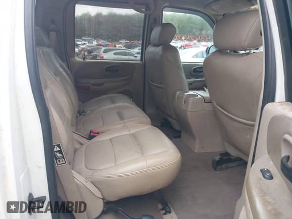 2003 Ford F-150 XLT с VIN 1FTRW07683KA87073, выставлен на аукционе IAAI как лот 43424180 с пробегом Не указан миль и . История ставок и продаж доступна на DreamBid. Изображение 8.