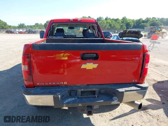 2011 Chevrolet Silverado 2500HD LT z VIN 1GC1KXC88BF107595, wystawiony jako IAAI lot #42648059 z przebiegiem 285 416 mil mil oraz . Historia ofert i sprzedaży dostępna na DreamBid. Obrazek 16.