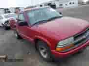 2003 Chevrolet S-10 LS с VIN 1GCCS14H538267556, выставлен на аукционе IAAI как лот 41940945 с пробегом 134 696 миль миль и . История ставок и продаж доступна на DreamBid. Изображение 1.