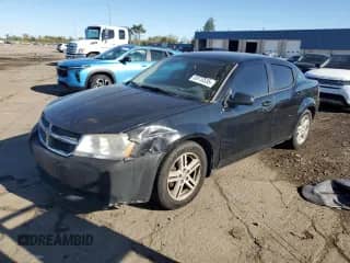2008 Dodge Avenger SXT z VIN 1B3LC56K68N144758, wystawiony jako Copart lot #85510535 z przebiegiem Nie podano mil oraz Szkoda całkowita • Salvage title. Historia ofert i sprzedaży dostępna na DreamBid. Obrazek 1.