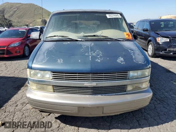 2004 Chevrolet Astro with VIN 1GNDM19X84B111571, listed as a Copart auction lot 46376945 with 240,121 mi miles and Salvage title. Bid and sale history available at DreamBid. Image 5.