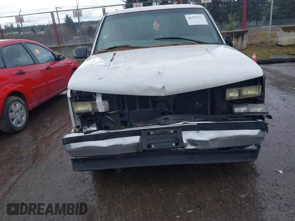 1999 Chevrolet Tahoe с VIN 1GNEC13R0XJ551019, выставлен на аукционе IAAI как лот 41379382 с пробегом 236 473 миль миль и . История ставок и продаж доступна на DreamBid. Изображение 6.