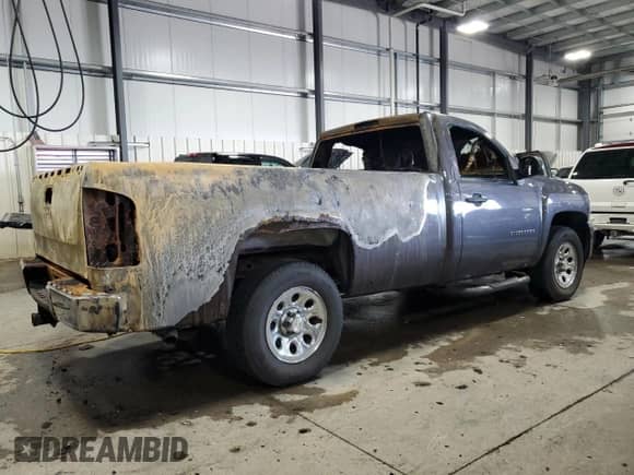 2010 Chevrolet Silverado 1500 Work Truck с VIN 1GCPKPE02AZ201387, выставлен на аукционе Copart как лот 70572665 с пробегом Не указан миль и На запчасти • Non repairable. История ставок и продаж доступна на DreamBid. Изображение 3.