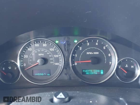 2007 Jeep Commander Limited z VIN 1J8HG58207C530195, wystawiony jako IAAI lot #43003065 z przebiegiem 149 967 mil mil oraz . Historia ofert i sprzedaży dostępna na DreamBid. Obrazek 7.