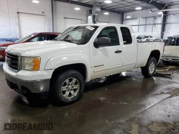 2008 GMC Sierra 1500 SLE2 z VIN 2GTEK19J581203113, wystawiony jako Copart lot #42511865 z przebiegiem 187 495 mil mil oraz Szkoda całkowita • Salvage title. Historia ofert i sprzedaży dostępna na DreamBid. Obrazek 1.