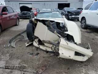 1981 Chevrolet Corvette с VIN 1G1AY8766BS411652, выставлен на аукционе Copart как лот 65243964 с пробегом 43 893 миль миль и Списание • Salvage title. История ставок и продаж доступна на DreamBid. Изображение 5.