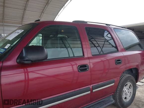 2005 Chevrolet Tahoe LS с VIN 1GNEC13V35R103563, выставлен на аукционе IAAI как лот 42645990 с пробегом 319 891 миль миль и . История ставок и продаж доступна на DreamBid. Изображение 14.
