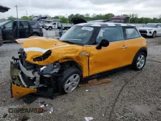 2015 MINI Hardtop with VIN WMWXM5C59FT974331, listed as a Copart auction lot 54525415 with 44,361 mi miles and Non repairable. Bid and sale history available at DreamBid. Image 1.