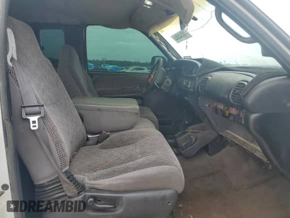 2001 Dodge 2500 с VIN 1B7KF23681J210408, выставлен на аукционе Copart как лот 70034884 с пробегом Не указан миль и Списание • Salvage title. История ставок и продаж доступна на DreamBid. Изображение 5.