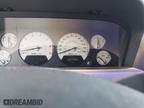 2004 Jeep Grand Cherokee Overland с VIN 1J8GW68J94C228492, выставлен на аукционе IAAI как лот 42611374 с пробегом 124 456 миль миль и . История ставок и продаж доступна на DreamBid. Изображение 16.