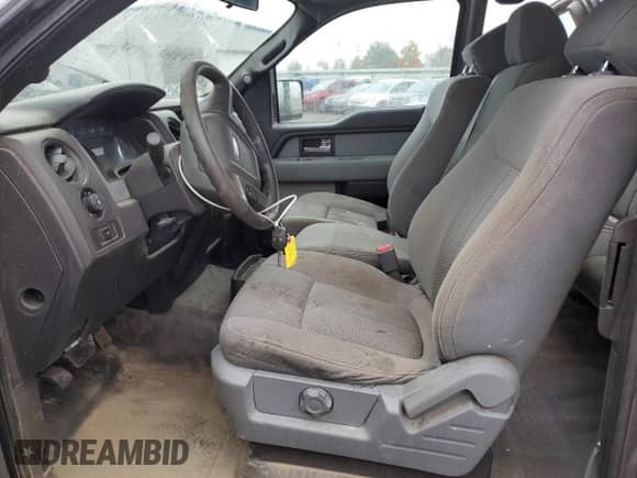 2013 Ford F-150 STX с VIN 1FTFX1EF1DFC75825, выставлен на аукционе Copart как лот 81069525 с пробегом 135 479 миль миль и Списание • Salvage title. История ставок и продаж доступна на DreamBid. Изображение 7.